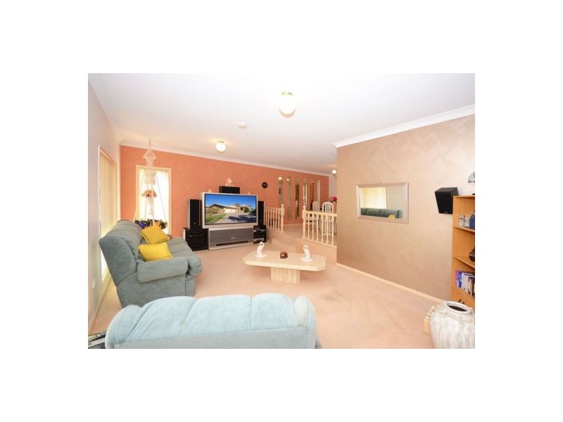 33 Haydn Dr, Kawungan QLD 4655