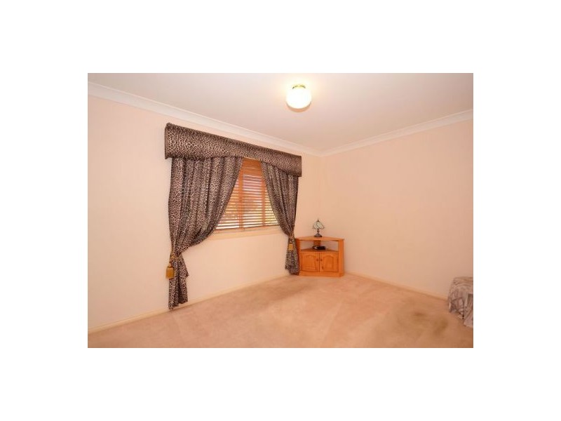 33 Haydn Dr, Kawungan QLD 4655