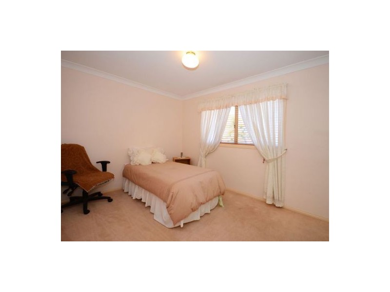 33 Haydn Dr, Kawungan QLD 4655