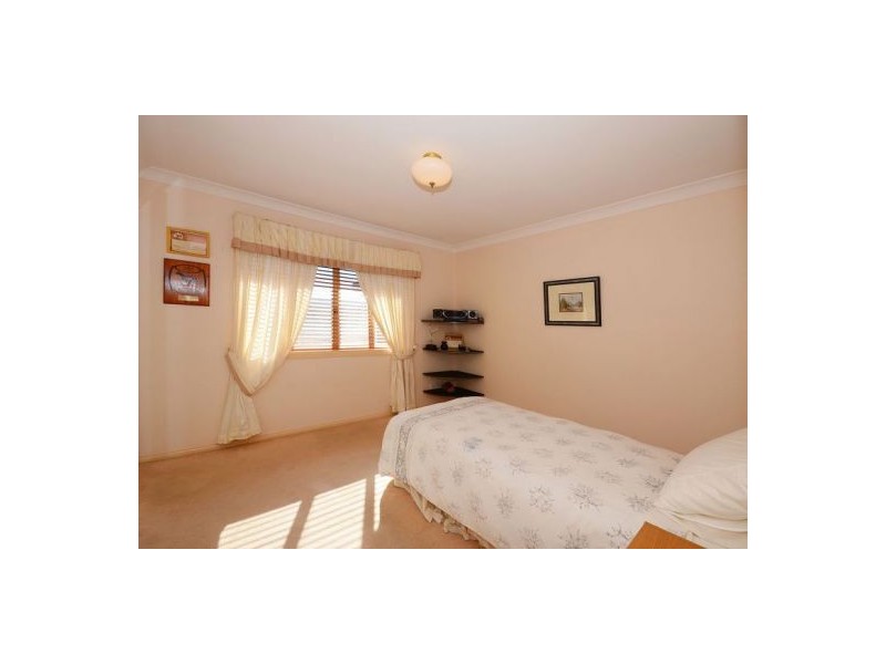 33 Haydn Dr, Kawungan QLD 4655