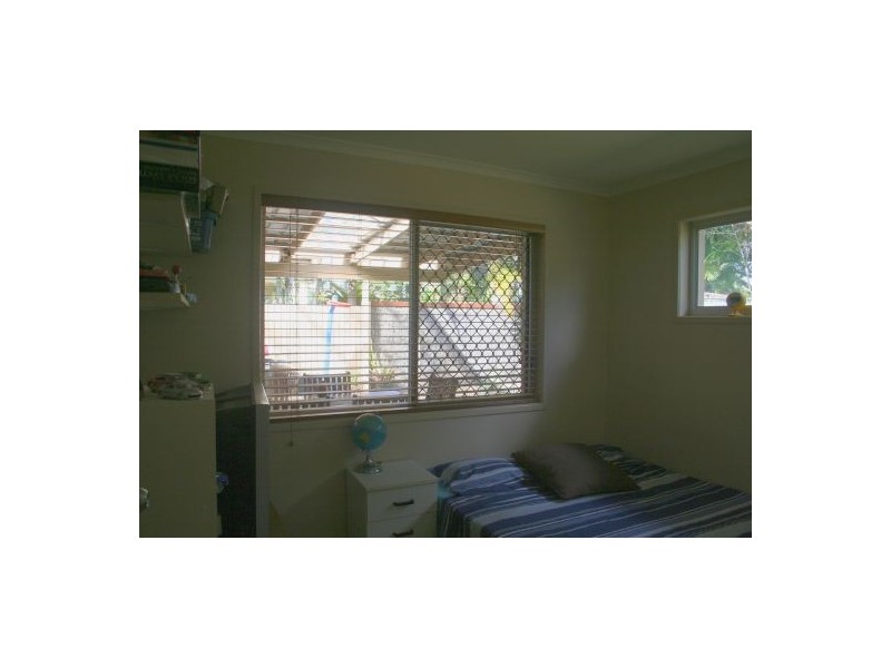 32 Dover St, Pialba QLD 4655