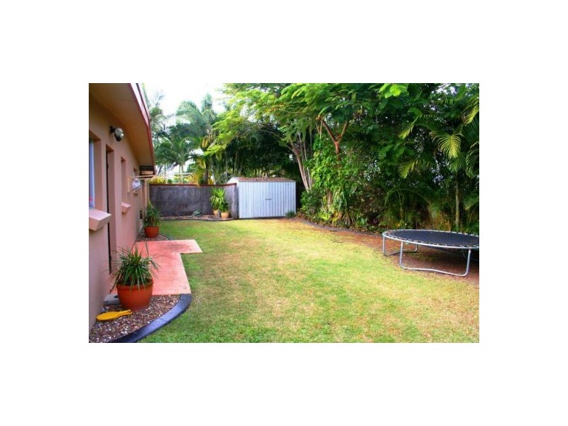 32 Dover St, Pialba QLD 4655
