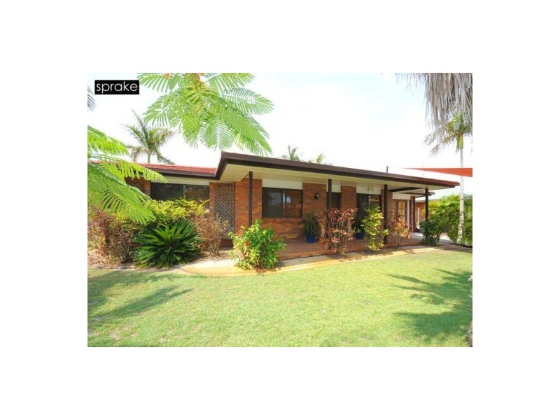 50 South St, Urangan QLD 4655