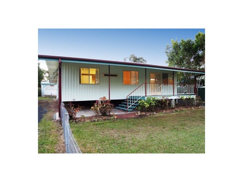 24 Spence St, Point Vernon QLD 4655
