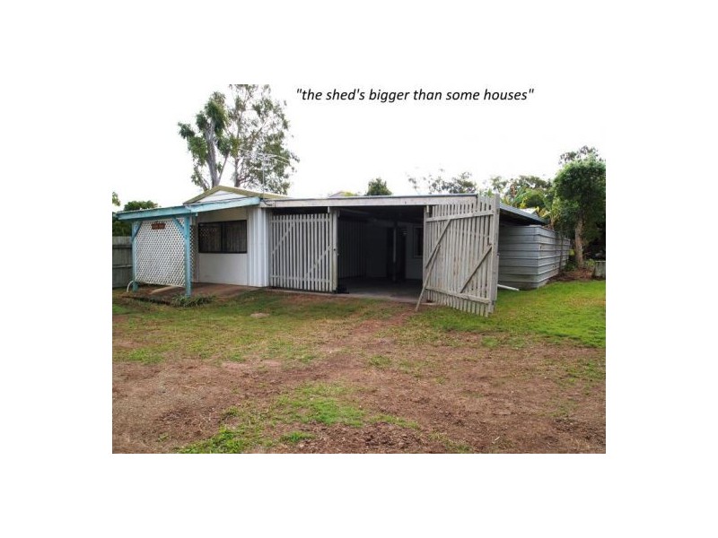 24 Spence St, Point Vernon QLD 4655