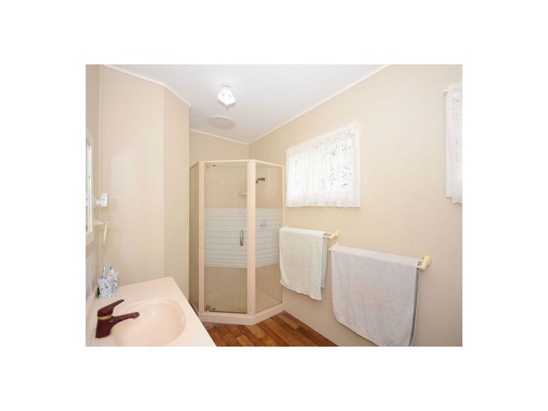 34 Hervey St, Scarness QLD 4655