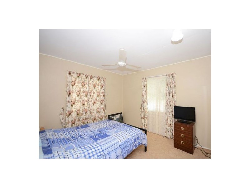 34 Hervey St, Scarness QLD 4655