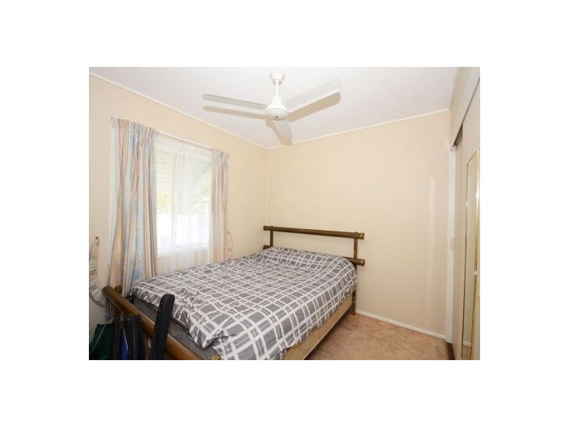 34 Hervey St, Scarness QLD 4655