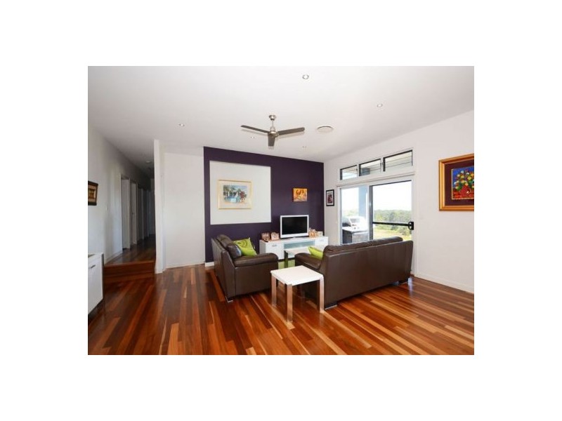 33 Highview Dr OLD, Craignish QLD 4655