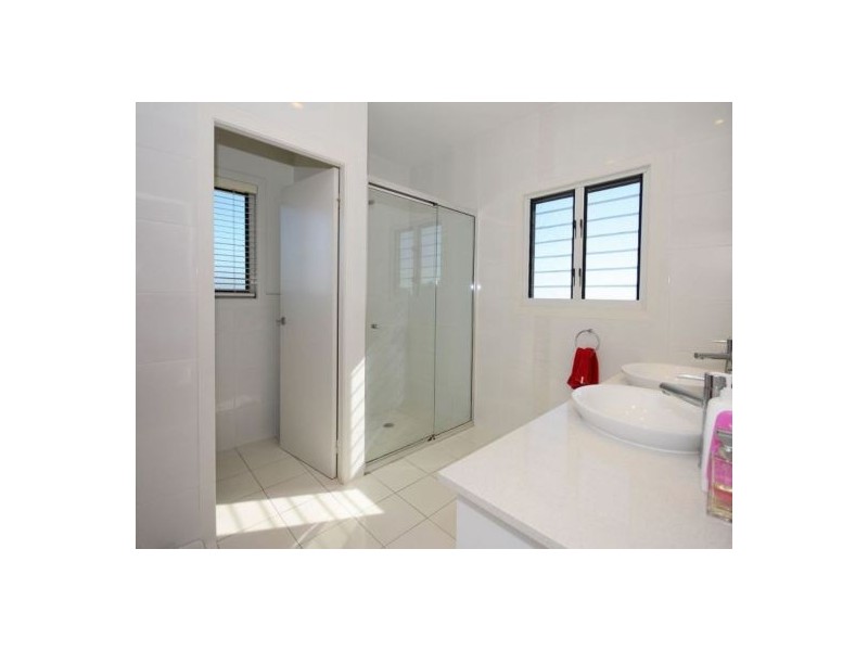 33 Highview Dr OLD, Craignish QLD 4655