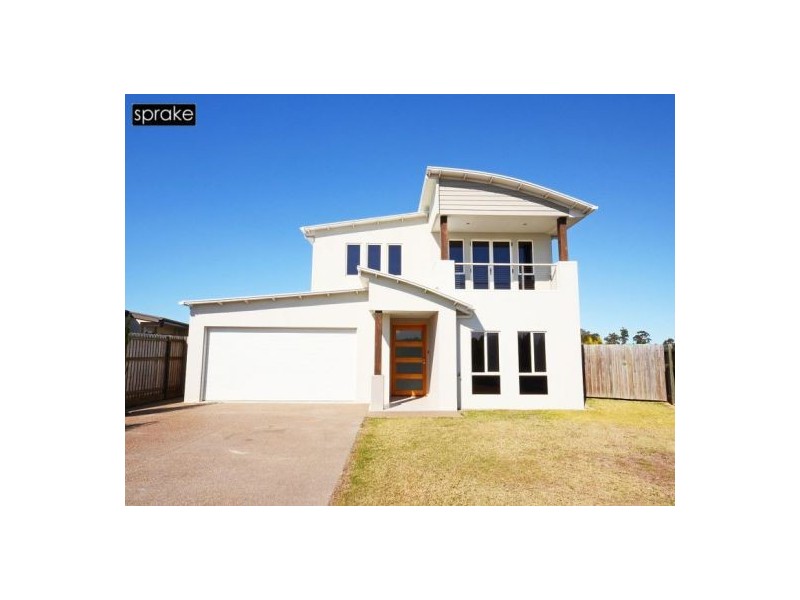24 Earl St Vincent Circuit, Eli Waters QLD 4655