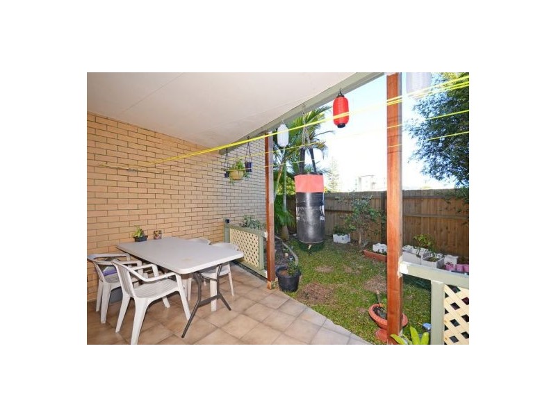 11/85 Miller Street, Urangan QLD 4655