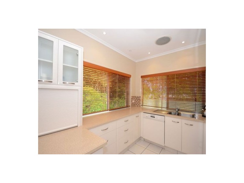 5/489 Esplanade, Torquay QLD 4655