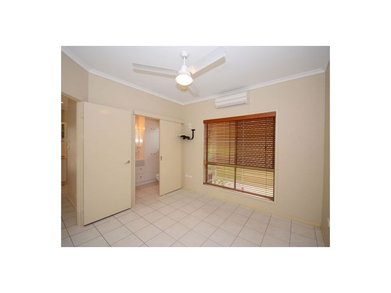 5/489 Esplanade, Torquay QLD 4655