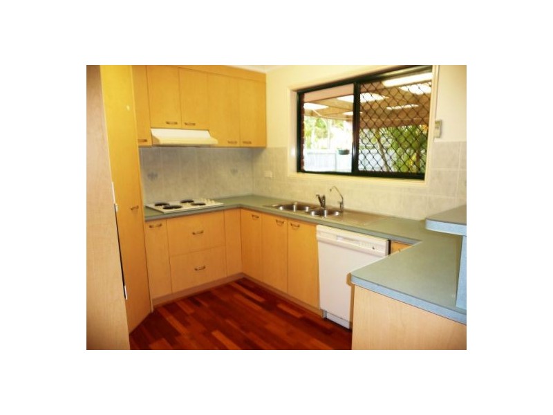 4 Figbird Close, Eli Waters QLD 4655