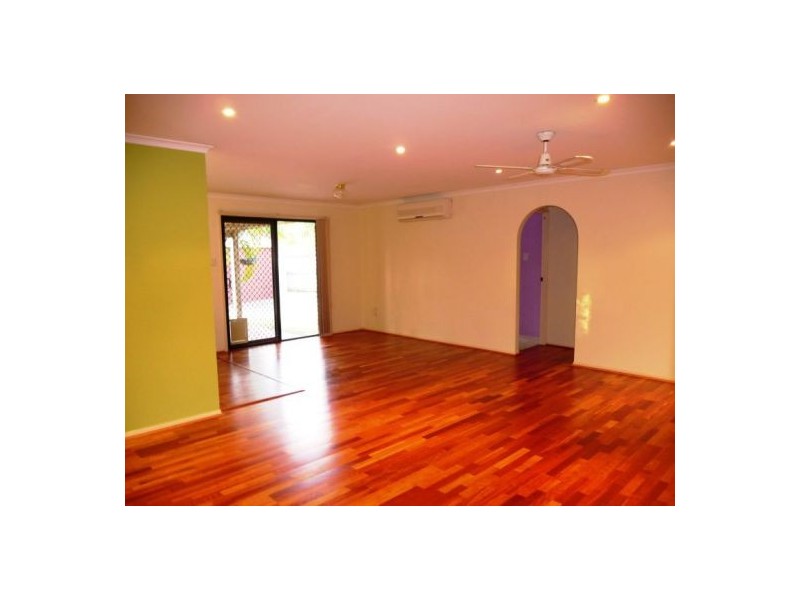 4 Figbird Close, Eli Waters QLD 4655