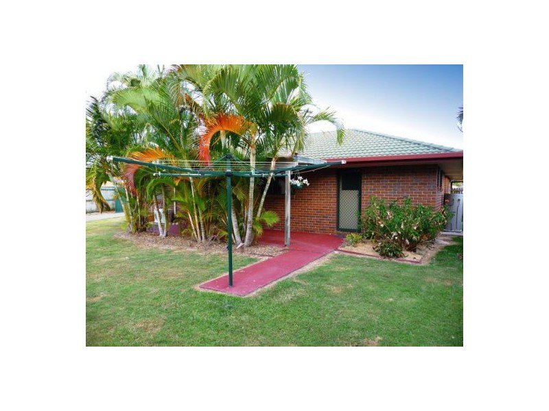 4 Figbird Close, Eli Waters QLD 4655