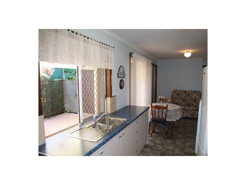 23 Kelly St, Point Vernon QLD 4655