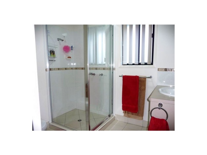 32 Beacon Rd, Booral QLD 4655