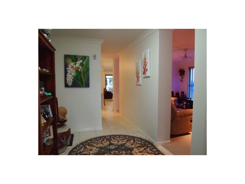 32 Beacon Rd, Booral QLD 4655