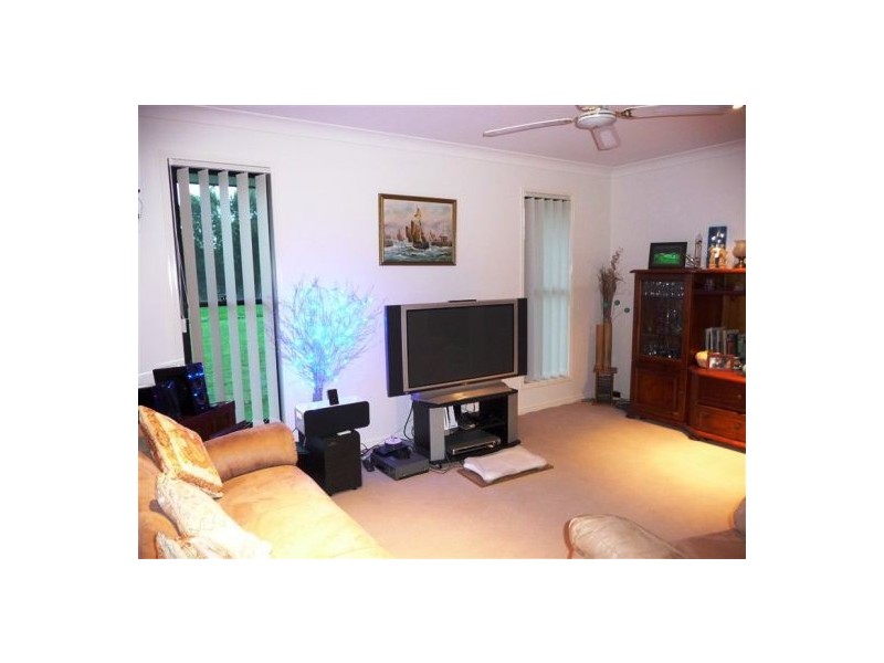 32 Beacon Rd, Booral QLD 4655