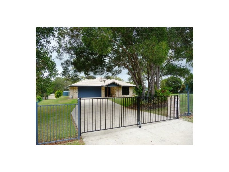32 Beacon Rd, Booral QLD 4655