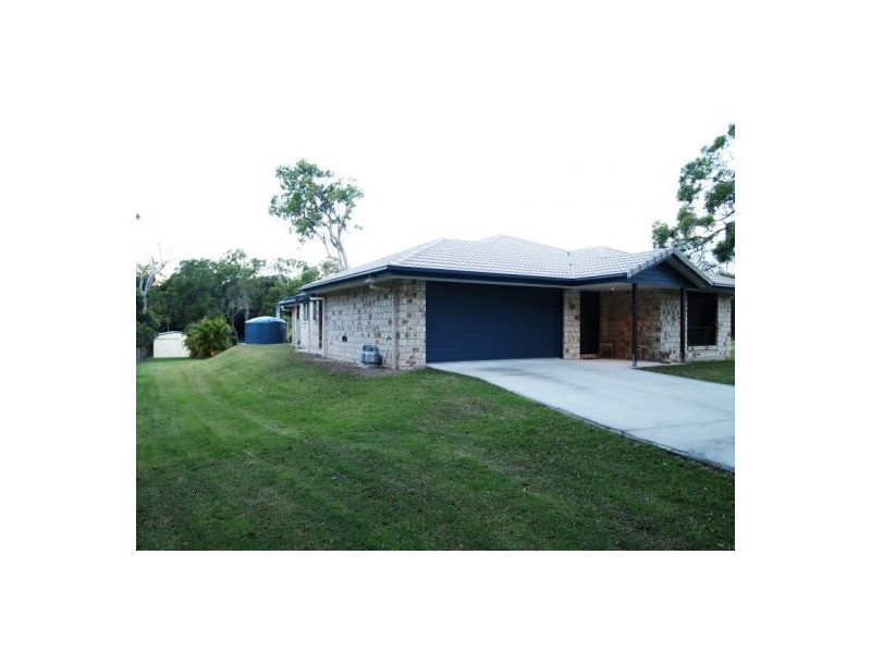 32 Beacon Rd, Booral QLD 4655