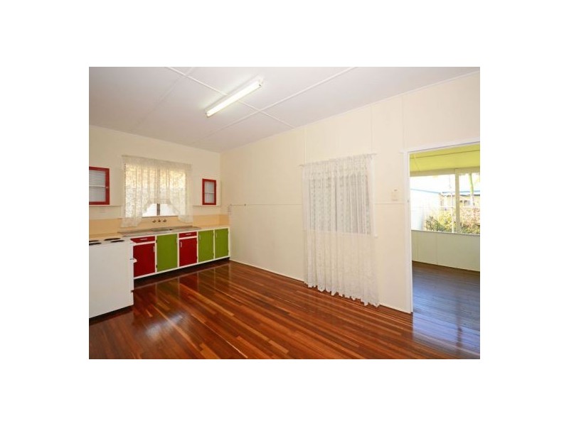 17 Thomas St, Pialba QLD 4655