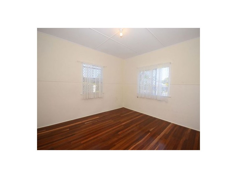 17 Thomas St, Pialba QLD 4655