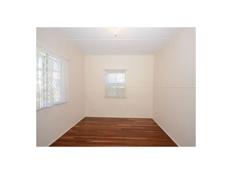 17 Thomas St, Pialba QLD 4655