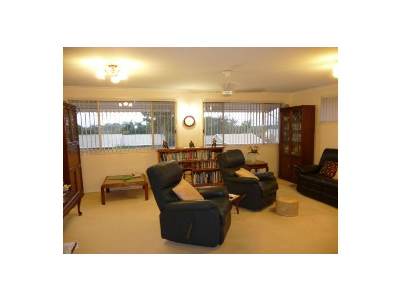 47 Hillcrest Avenue, Scarness QLD 4655