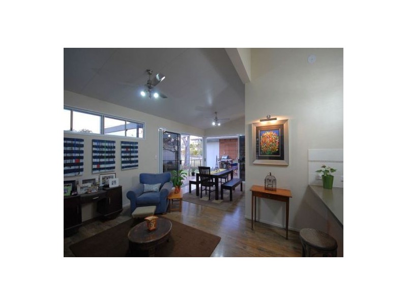 31 Verden Drive, Urangan QLD 4655