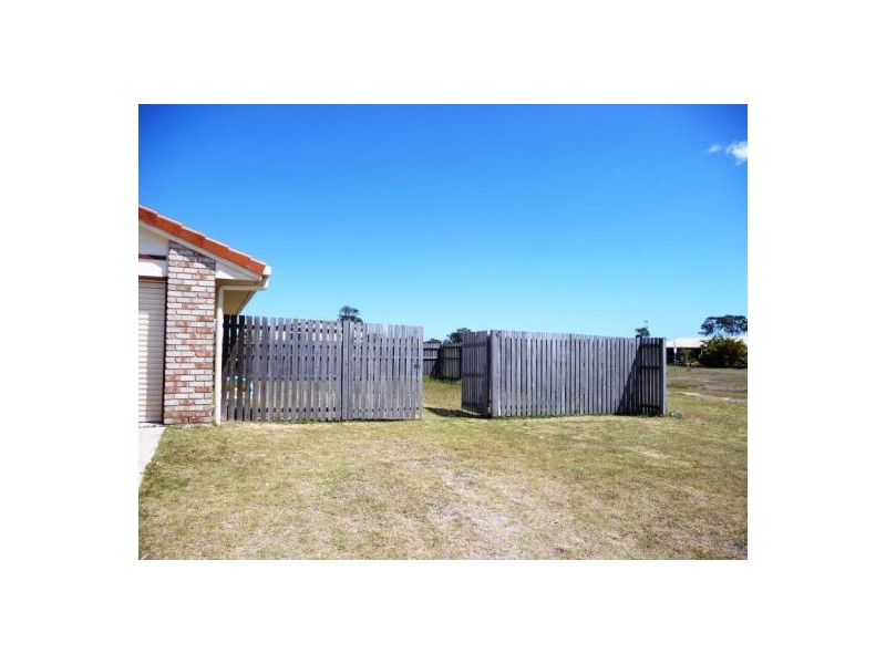 20 Bronton Way, Point Vernon QLD 4655