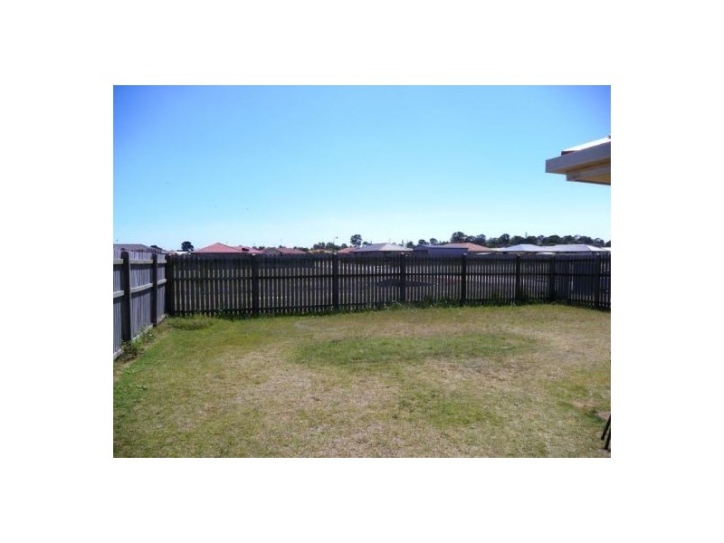 20 Bronton Way, Point Vernon QLD 4655