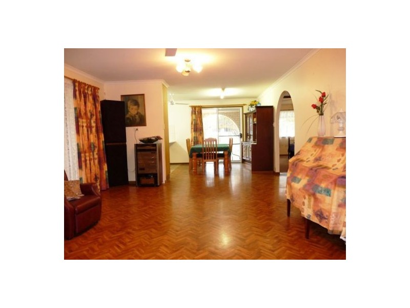 41  Helsham St, Point Vernon QLD 4655