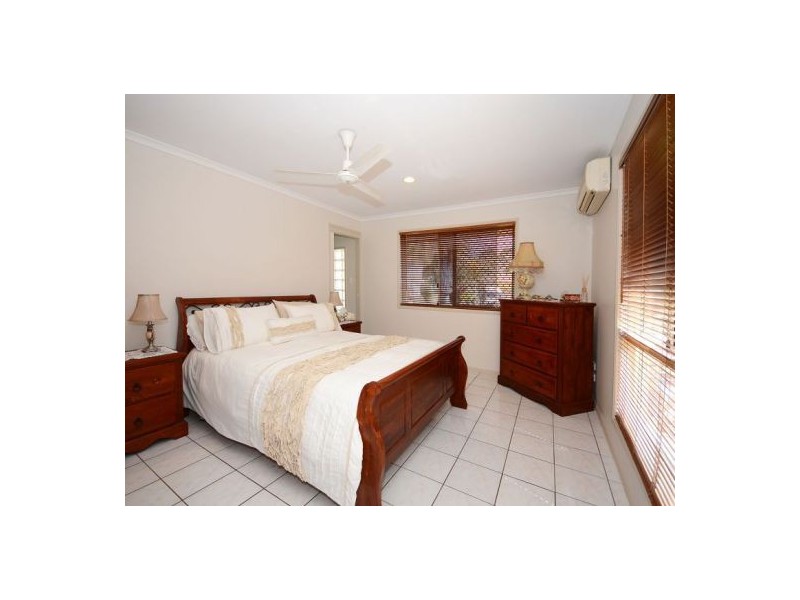 17 Wattlebird Lane, Eli Waters QLD 4655