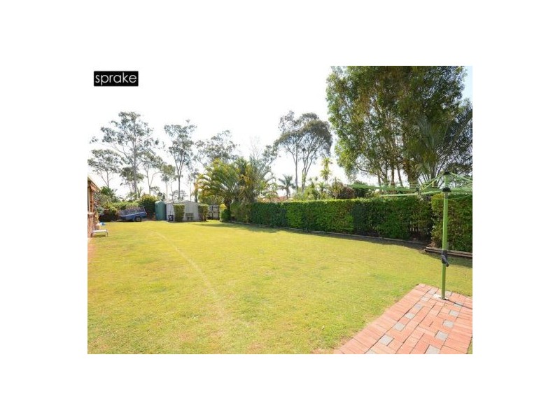 17 Wattlebird Lane, Eli Waters QLD 4655