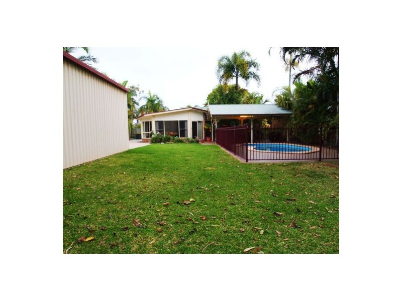 39 Brighton St, Point Vernon QLD 4655