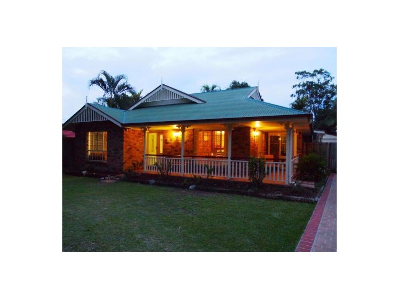 39 Brighton St, Point Vernon QLD 4655