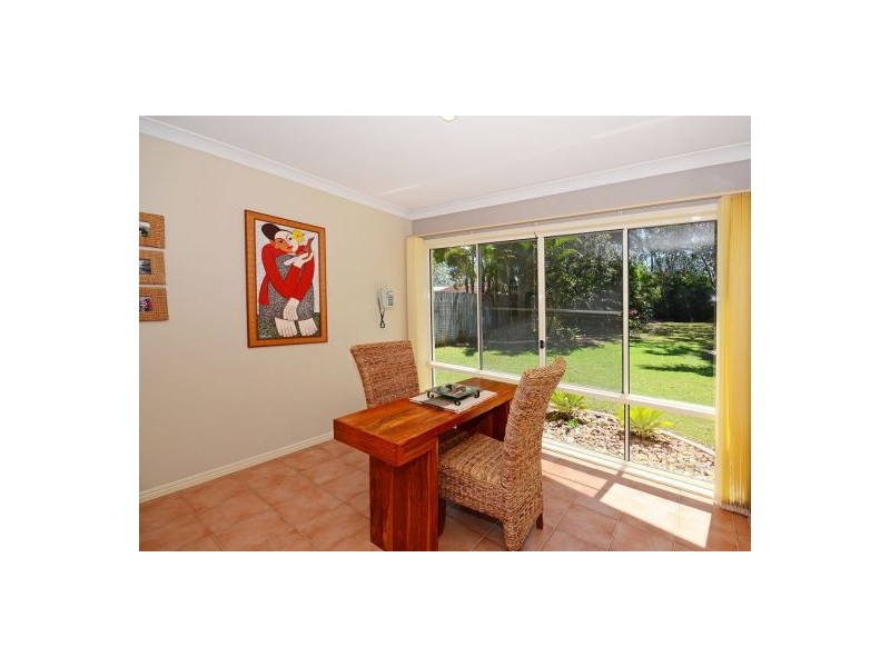 52 Corfield St, Point Vernon QLD 4655