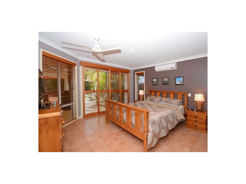 52 Corfield St, Point Vernon QLD 4655