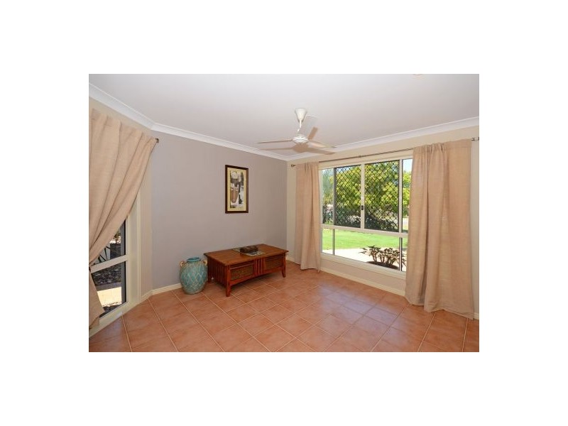 52 Corfield St, Point Vernon QLD 4655