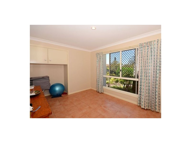 52 Corfield St, Point Vernon QLD 4655