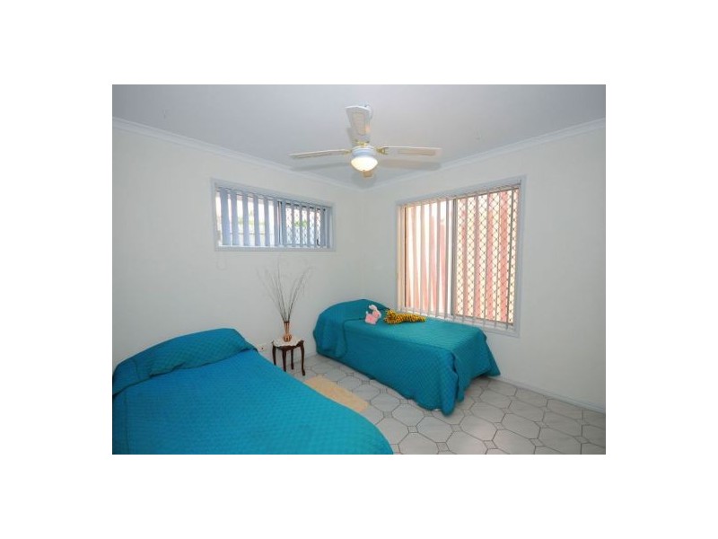 50 Haydn Dr, Kawungan QLD 4655