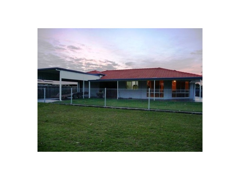 52 Ann St, Torquay QLD 4655