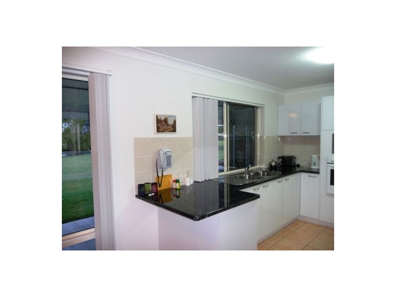 52 Ann St, Torquay QLD 4655