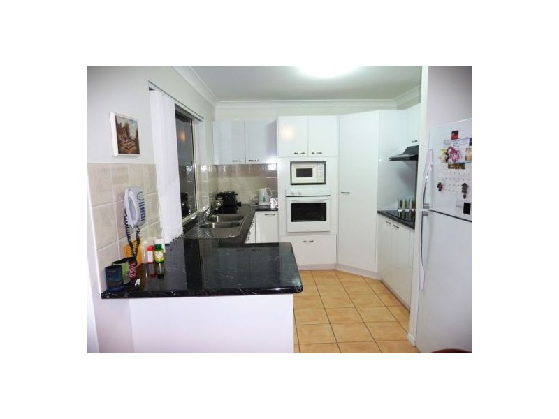 52 Ann St, Torquay QLD 4655