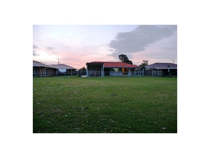 52 Ann St, Torquay QLD 4655