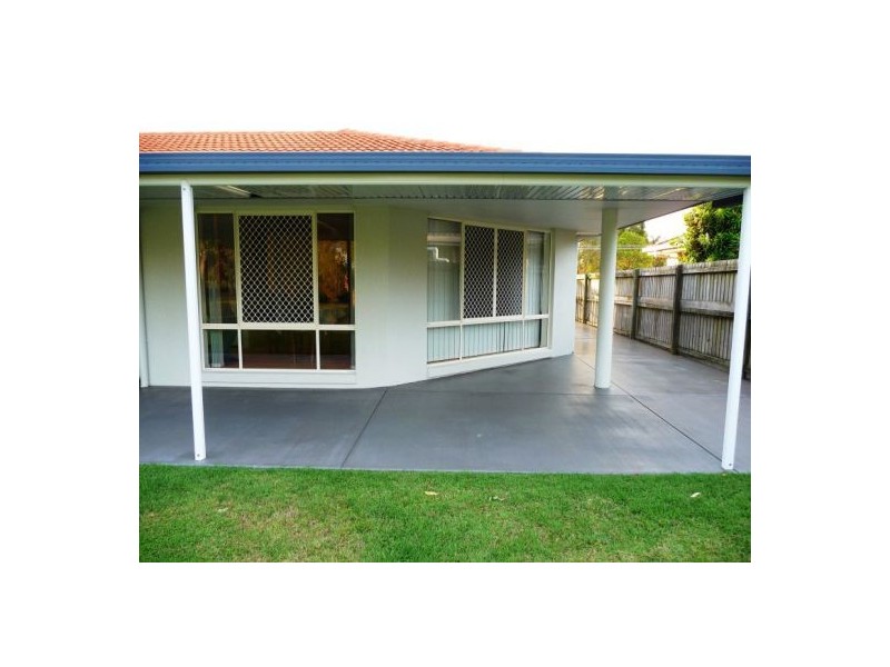 52 Ann St, Torquay QLD 4655