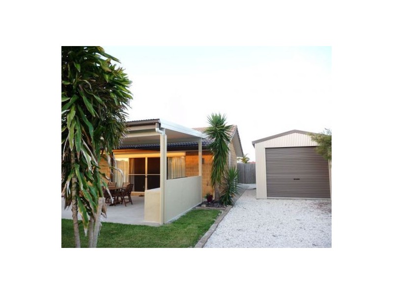 6 Genoa Crt, Point Vernon QLD 4655